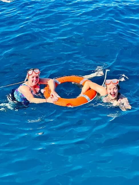 4h Shared Catamaran sailing to Papagayo Beaches (12pers max) - Languages and communication: English, Spanish, German, French