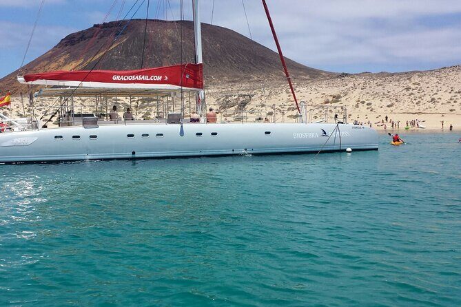 Catamaran Sailing Day To La Graciosa with Lunch - Food and drinks: included lunch that keeps the day easy