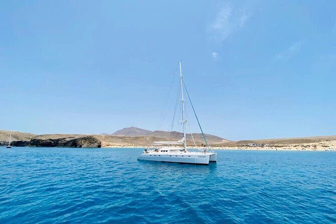 Catamaran Sailing Experience to Papagayo's Beaches with lunch and drinks - Sailing the south coast: the cruise part is the payoff