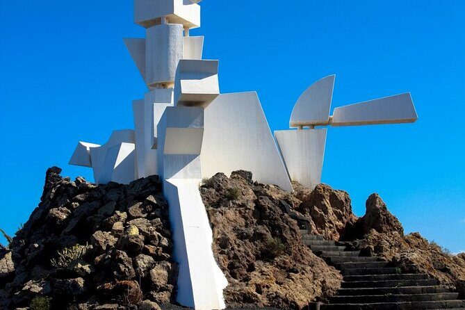 César Manrique: Northern Lanzarote Guided Tour - Key things to know before you go