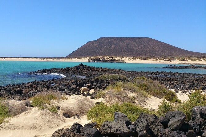 Dolphin Watching Cruise to Lobos Island - On-board comfort and what it’s like to be out on the water