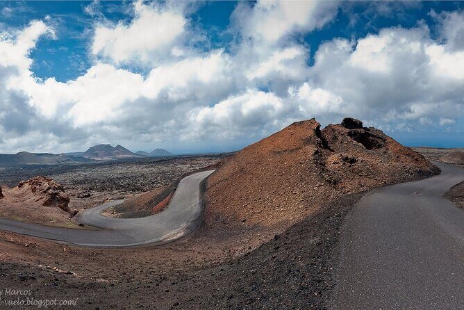 Grand Tour to Timanfaya and Jameos del Agua for cruise passengers - La Geria: Vineyards Where the Ground Shouldn’t Support Them