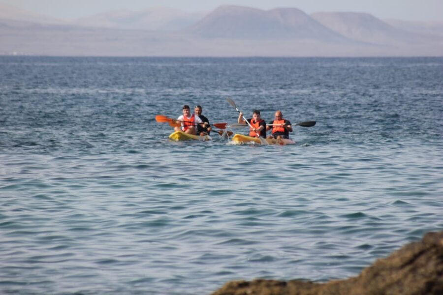 Kayak Experience in Playa Blanca - A 15-minute sightseeing stop: how it sets up the water time
