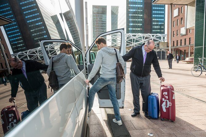 Lanzarote Airport Arrival Transfer (Airport to Puerto del Carmen Hotel) - Who this transfer is best for (and who should consider other options)