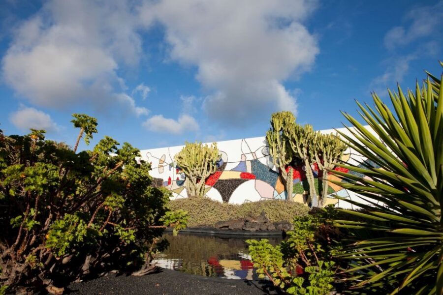 Lanzarote: César Manrique & Teguise Market from Cruise Port - Teguise market with free time: how to use your 75 minutes