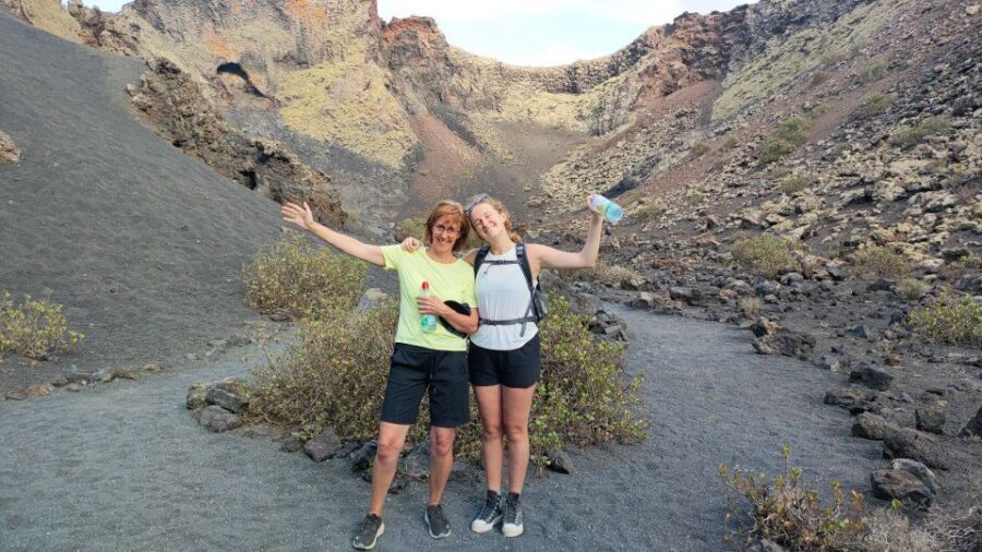 Lanzarote: Guided ebike tours of the Timanfaya volcanoes - Getting ready to ride: what’s provided and what you should bring