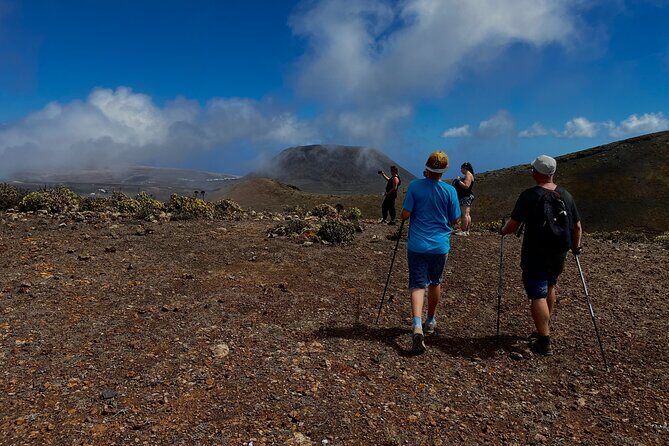 North Volcano Trekking Tour - Volcan Los Helechos to Famara Cliffs: Green Valleys Meet Big Drops