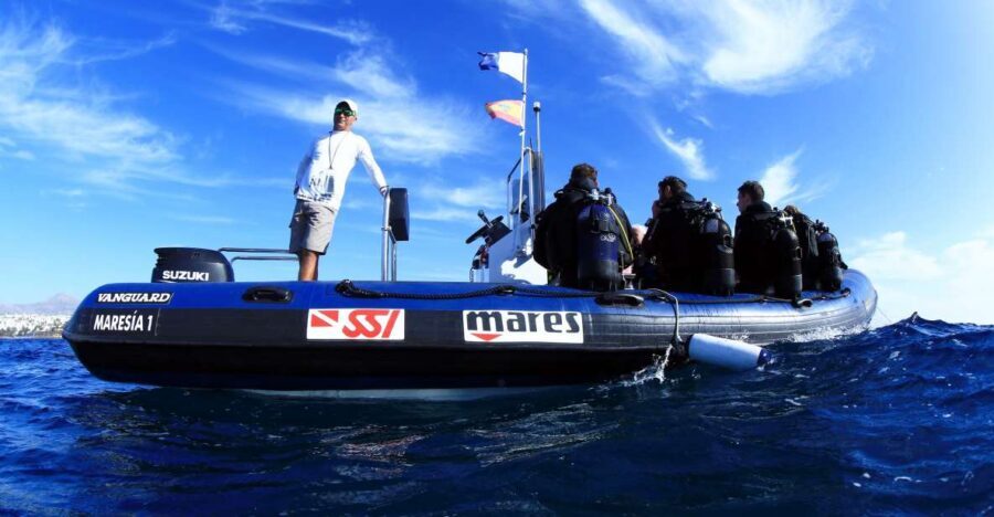 Puerto del Carmen: Guided Scuba Dive (certified only) - Puerto del Carmen’s south-coast underwater session, built for certified scuba participants