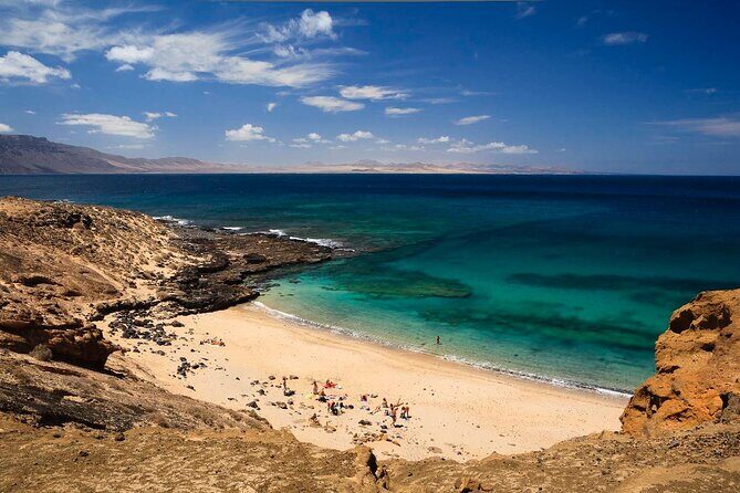 Roundtrip Ferry Transfer to La Graciosa with Free Wifi - La Graciosa Arrival: Caleta de Sebo and Your Island Day