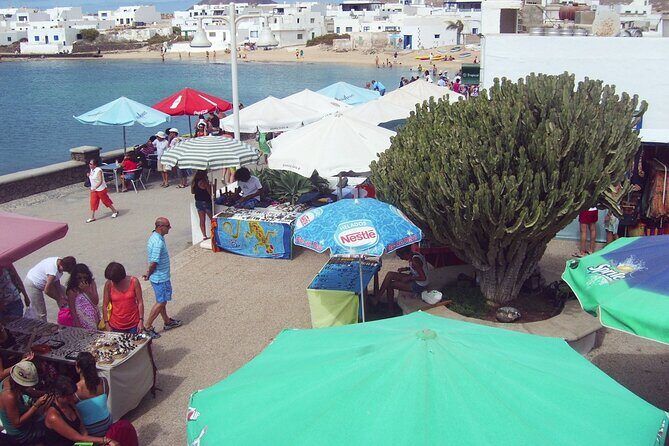 Roundtrip Ferry Transfer to La Graciosa with Free Wifi - Value Check: Is It Worth $34.85?