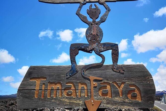Tour to Timanfaya, La Geria and Laguna Verde for cruise passengers - La Geria Vineyards: Wine in an Arid Lava World